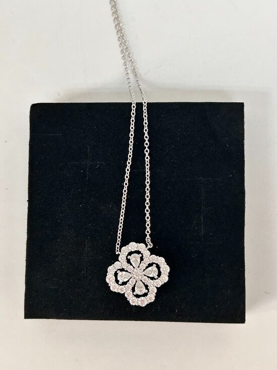Jewelry - HW Four‑Leaf Clover Necklace Floral Full‑Diamond Pendant Premium Clavicle Chain